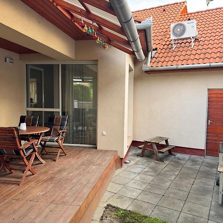 K33 Apartamento Tiszaújváros Exterior foto