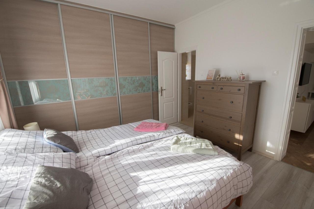K33 Apartamento Tiszaújváros Exterior foto